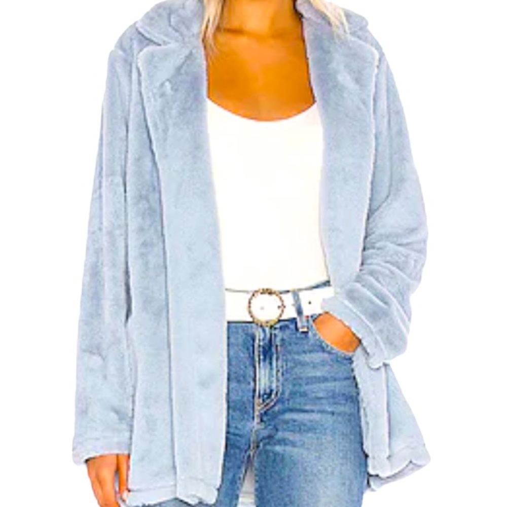 NWT Splendid faux fur baby blue Sleep jacket